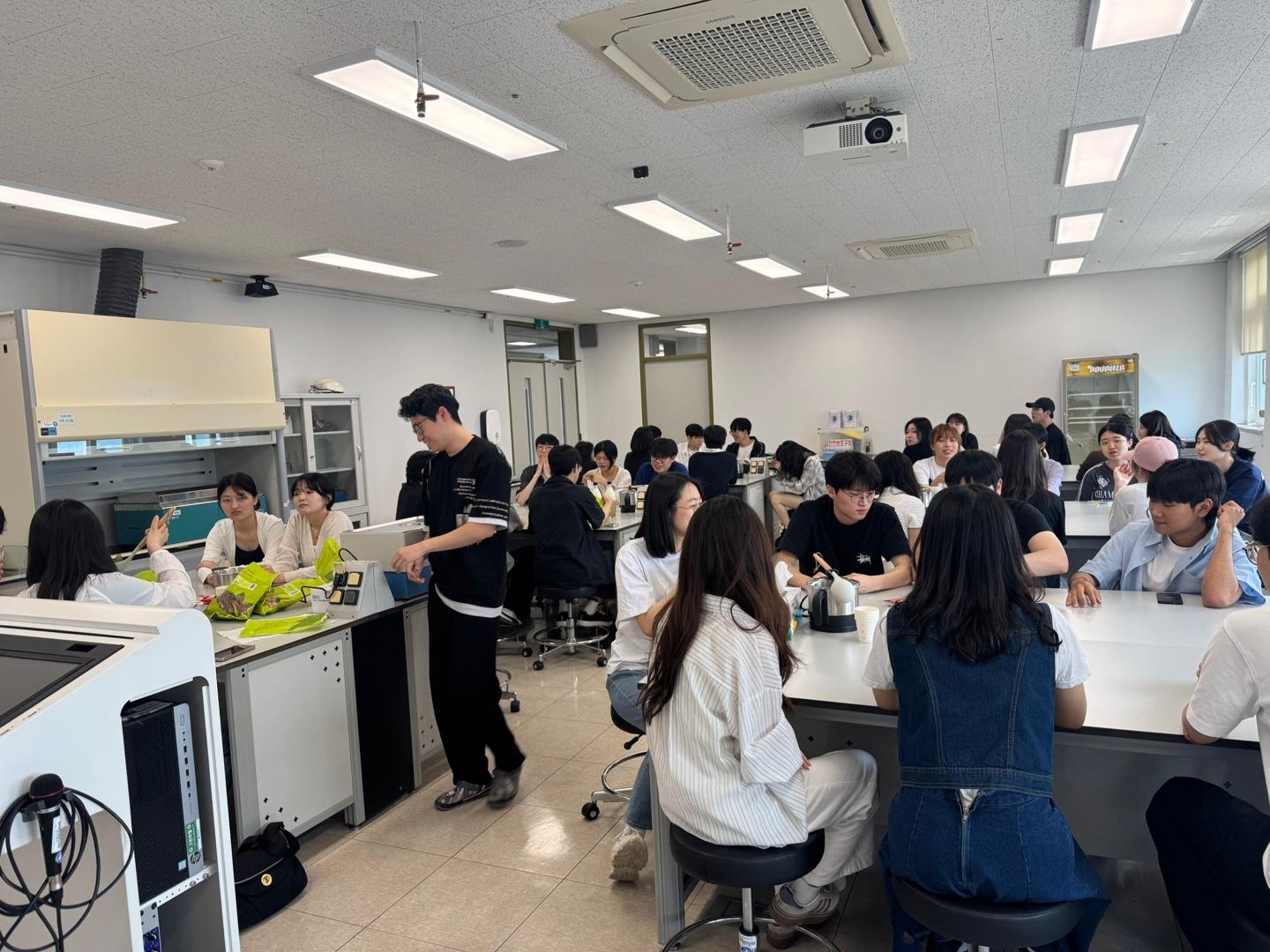 2025년 PANAX(파낙스) 생약동아리 모주&생맥산 만들기